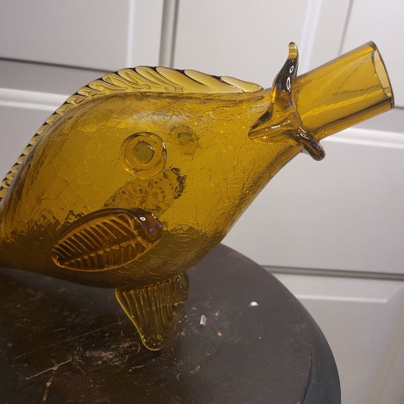 Blenko Style Mid-century Modern Amber Glass Fish Vase Decanter - Picture 7 of 9